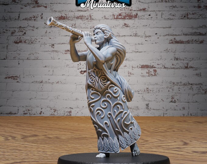 Elven Bard - Villager - 28mm Scale - Epic Miniatures - Elven Storm