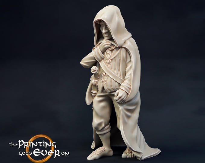 Falco Cloaked Halfling Traveler - 28mm - The Printing Goes Ever On - Dungeons and Dragons - Pathfinder - Fantasy