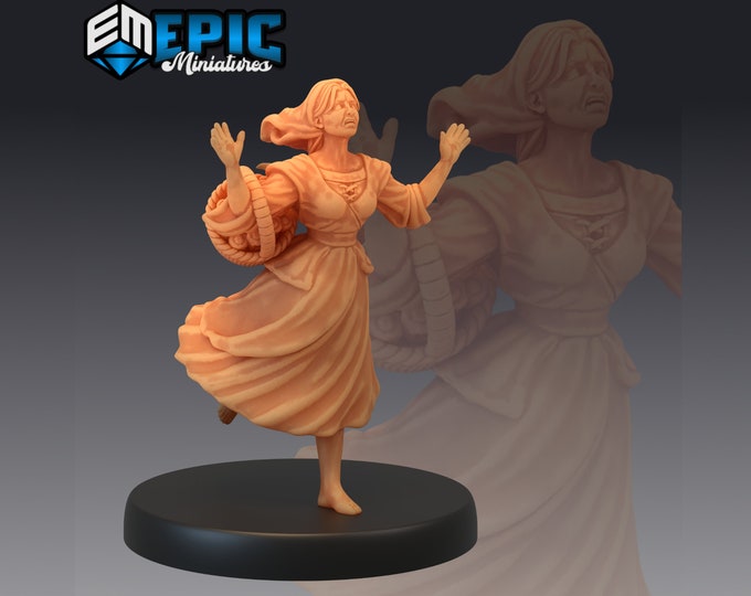 28mm Villager Panicked Woman