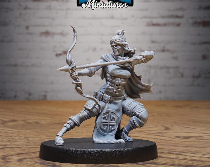 Masked Kunoichi - Three poses available - 28/32mm Scale - Epic Miniatures - Ninja Legends