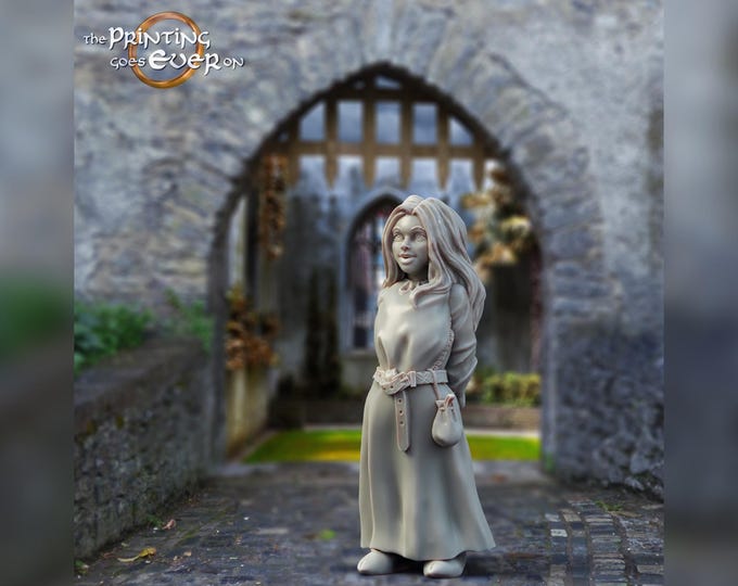 Young Girl (small) - 28mm - The Printing Goes Ever On - Dungeons and Dragons - Pathfinder - Fantasy