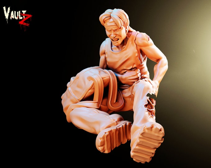 Injured Survivor - 32mm - VaultZ - For games like Zombicide, This Is Not A Test, County Road Z