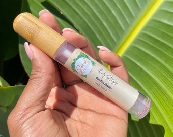 Brillo de labios de coco nutritivo para labios suaves hidratados en rosa natural claro- Vegano + libre de crueldad