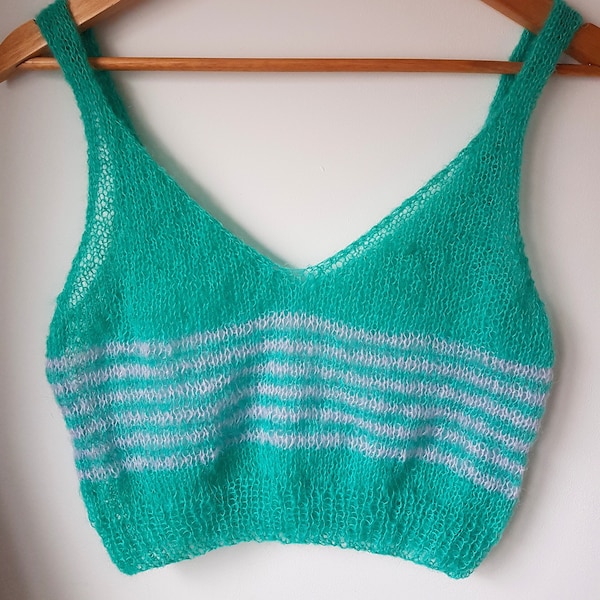 Easy beginners knit crop top pattern