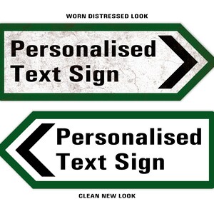 Puede incluir: Dos letreros de texto personalizados con borde verde y fondo blanco. El letrero superior tiene una flecha negra apuntando hacia la derecha y el texto "Letrero de texto personalizado". El letrero inferior tiene una flecha negra apuntando hacia la izquierda y el texto "Letrero de texto personalizado".
