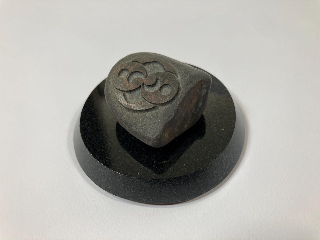 Roswell Rock Magnetic Replica, W/ Display - Etsy