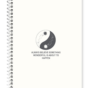 Quaderno a spirale con copertina rigida Positive Message MONO YIN YANG, diario 6,7" x 9,45", 200 pagine interne punteggiate, spessore 90 gsm, regalo per gli amici