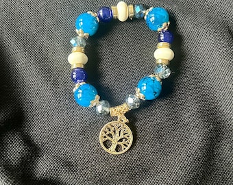 Boho Retro Style Women’s Crystal Beaded Bracelet: Tree of Life Charm Pendant