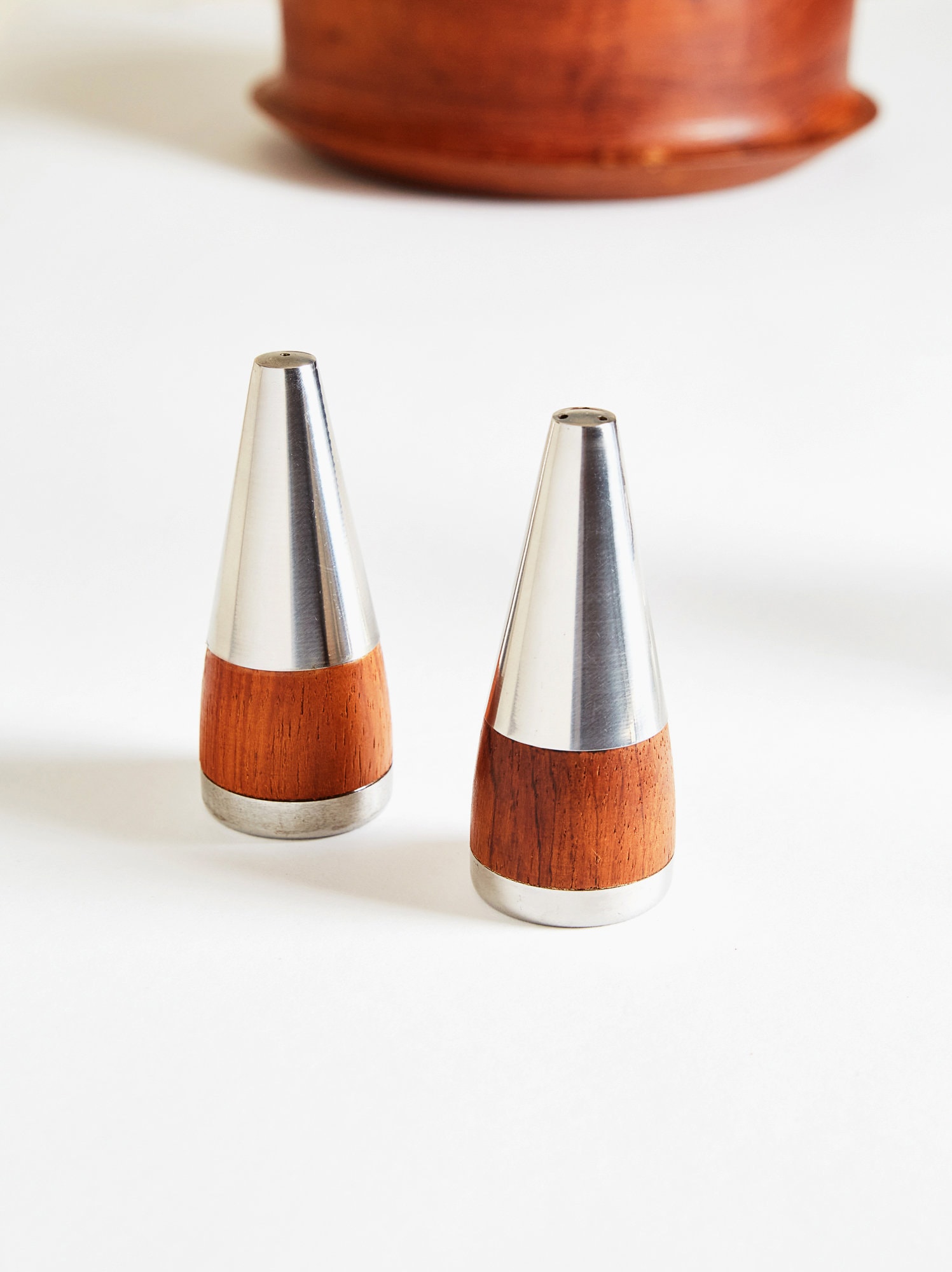 MCM Stelton Minimal Salt & Pepper Shakers Made in Denmark 60s - Etsy Ireland Mcm Stelton Minimal Salt & Pepper Shakers Made In Denmark 60S - Etsy Ireland