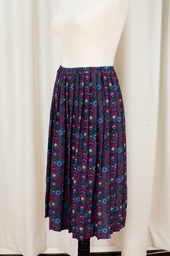 Patterned Skirt by Leslie Faye Dresses in size 10P
