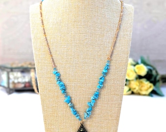 Collier bohème bleu turquoise avec pépites et perles avec pendentif exclusif
