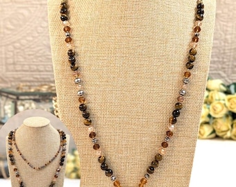 Collier oeil de tigre et perles de cristal - Collier en pierres naturelles. Bijoux bohèmes faits main