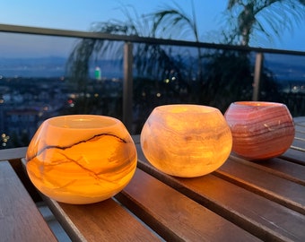 Candelabro de ónix personalizado: decoración de mármol con piedras preciosas personalizadas