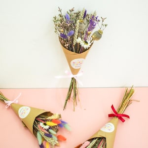 Paars tinten gedroogd bloemboeket | Lavendel, paarse rozen en wilde bloemen | Rustiek huwelijk, cadeau bruidsmeisje, woondecoratie Bloemstuk