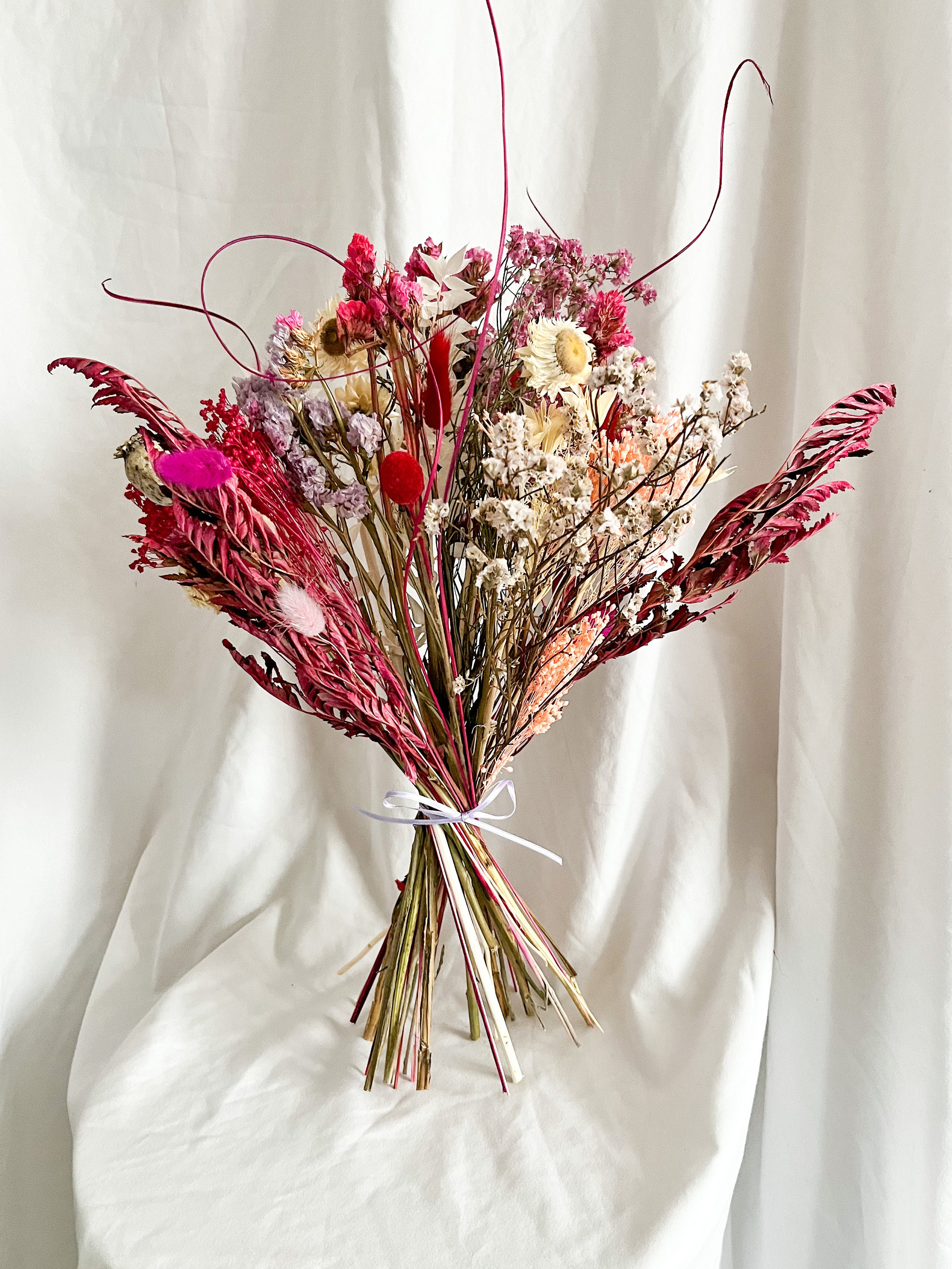 Bouquet Dried Hot Pink Flowers, Pink, Red and White Flowers, Flower  Arrangement, Pampas, Bunny Tails,everlasting Flowers Bride Bouquet 