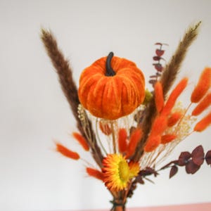 Mini Dried Flower Bouquet: Autumn Pumpkin Pick, Rustic Thanksgiving Decor