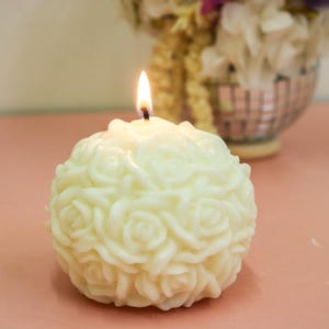 Vela grande con forma de bola de rosa / Vela decorativa con aroma floral / Decoración romántica para el hogar / Centro de mesa para bodas / Regalo para ella / Regalo de bodas hecho a mano