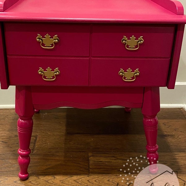 SOLD SOLD SOLD Super Cute Accent Table/Nightstand