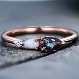 Vintage förlovningsring med alexandritopal, päronslipade ädelstenar, art déco-vigselring med moissanit, unik löfte till brud med 3 stenar för kvinnor, massivt guld