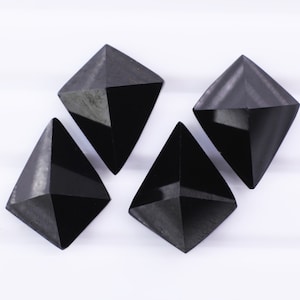 Natural Black Onyx, Polished Pyramid Cut, Black Onyx Energy Pyramid, Healing Gemstone Pyramid, Gemstone Pyramid