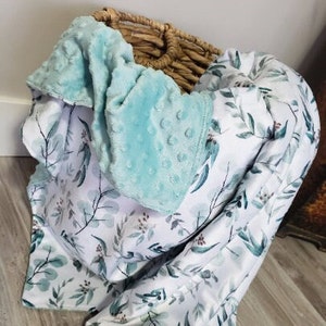 Personalized Eucalyptus Baby Blanket - Gender Neutral Blanket - Custom Baby Gift - Green Baby Blanket with name - Best Baby Shower Gift