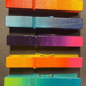 Hand painted Spirit clips(set of 5)cheer spirit clips,spirit pins,sports,volleyball,team spirit, positive affirmations,clothespins,blank,DIY