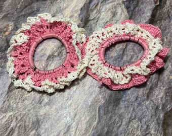 Fuzzy Scrunchies Set of Three Ponytail Bun Hairstyle Pink  display picture 1