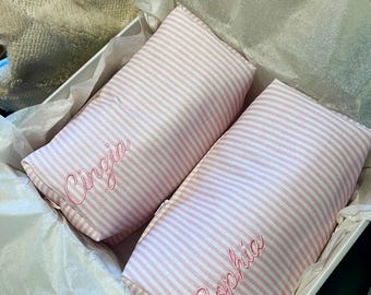 Cosmetic/makeup bag in stripe fabric, skincare bag, bridal gift, bridesmaid gift, toiletry travel bag, gifts for her, pink, blue