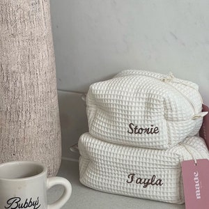 Personalised cosmetic/makeup bag in waffle fabric, skincare bag, bridal gift, bridesmaid bags, makeup bag, gifts for her