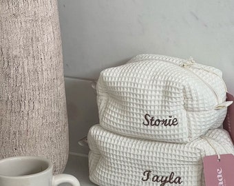 Personalised cosmetic/makeup bag in waffle fabric, skincare bag, bridal gift, bridesmaid bags, makeup bag, gifts for her, white