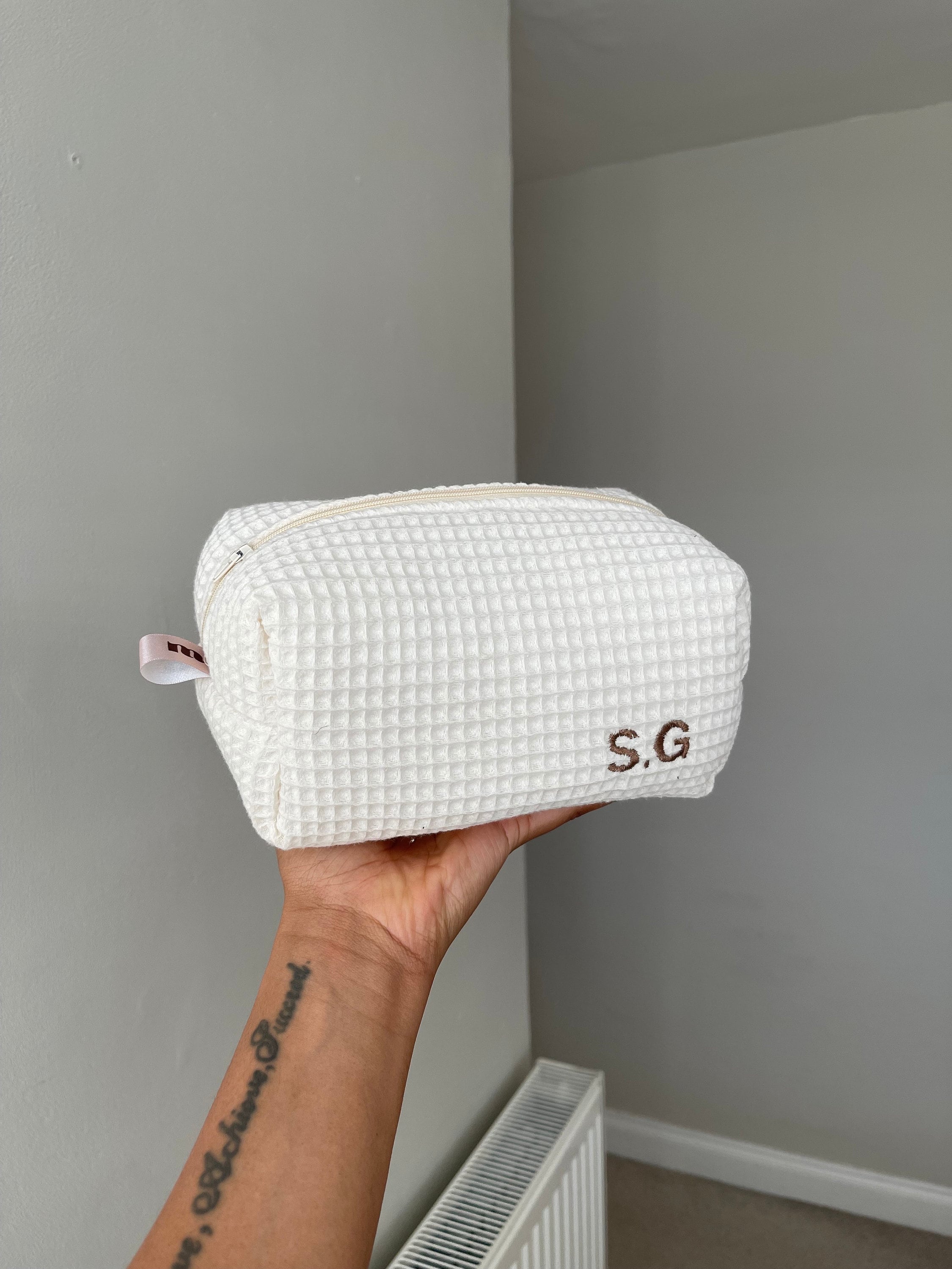 Personalised cosmetic/makeup bag in waffle fabric, skincare bag, bridal gift, bridesmaid bags, makeup bag, gifts for her
