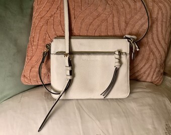 camuto purse