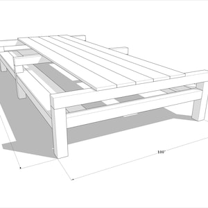 K&ouml;nnte beinhalten: Ein h&ouml;lzerner Esstisch f&uuml;r den Au&szlig;enbereich mit zwei B&auml;nken, die unter die Tischplatte geschoben werden k&ouml;nnen. Der Tisch ist 254 cm lang und 48,8 cm breit. Die Tischplatte ist 81,3 cm hoch.