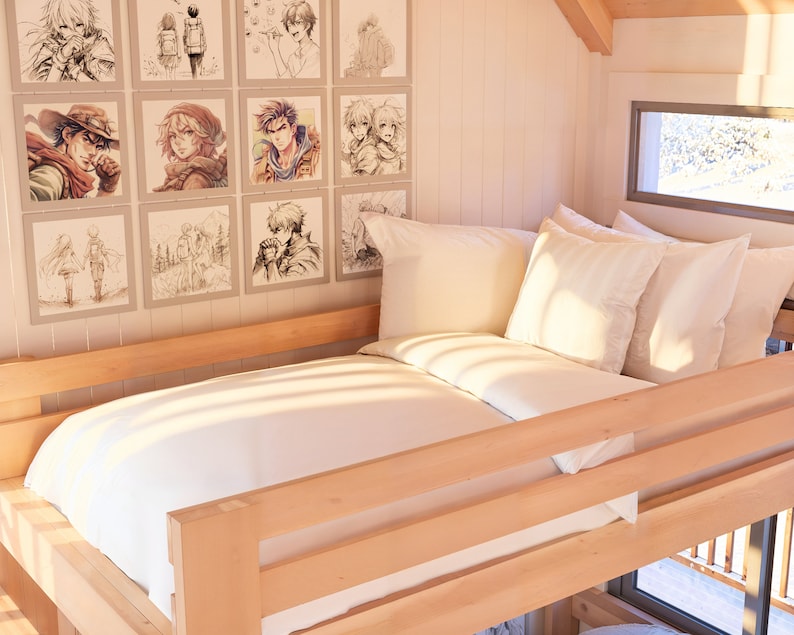 Puede incluir: Una cama individual blanca con un marco de madera y ropa de cama blanca. La cama est&aacute; en una habitaci&oacute;n con una ventana y una pared decorada con dibujos de personajes de anime enmarcados.