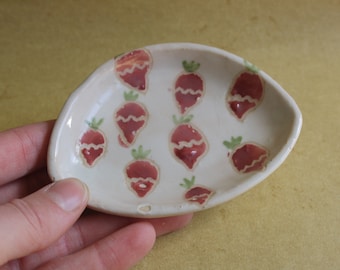 Handmade Ceramic Turnip Plate | Illustrated Plate, Ceramic Plate, Turnip Plate, Serving Plate, Flat Bowl, Snack Plate, Cake Plate,