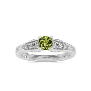 Peridot And Diamond Graduated Side Stone Engagement Ring In 14K White Gold, Peridot And Diamond Solitaire Ring, August Birthstone