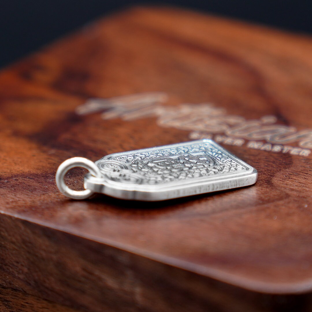 Omamori_necklace_1080x.jpg?v=
