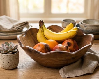 Handcrafted Mango Wood Fruit Bowl: Large Wooden Centerpiece