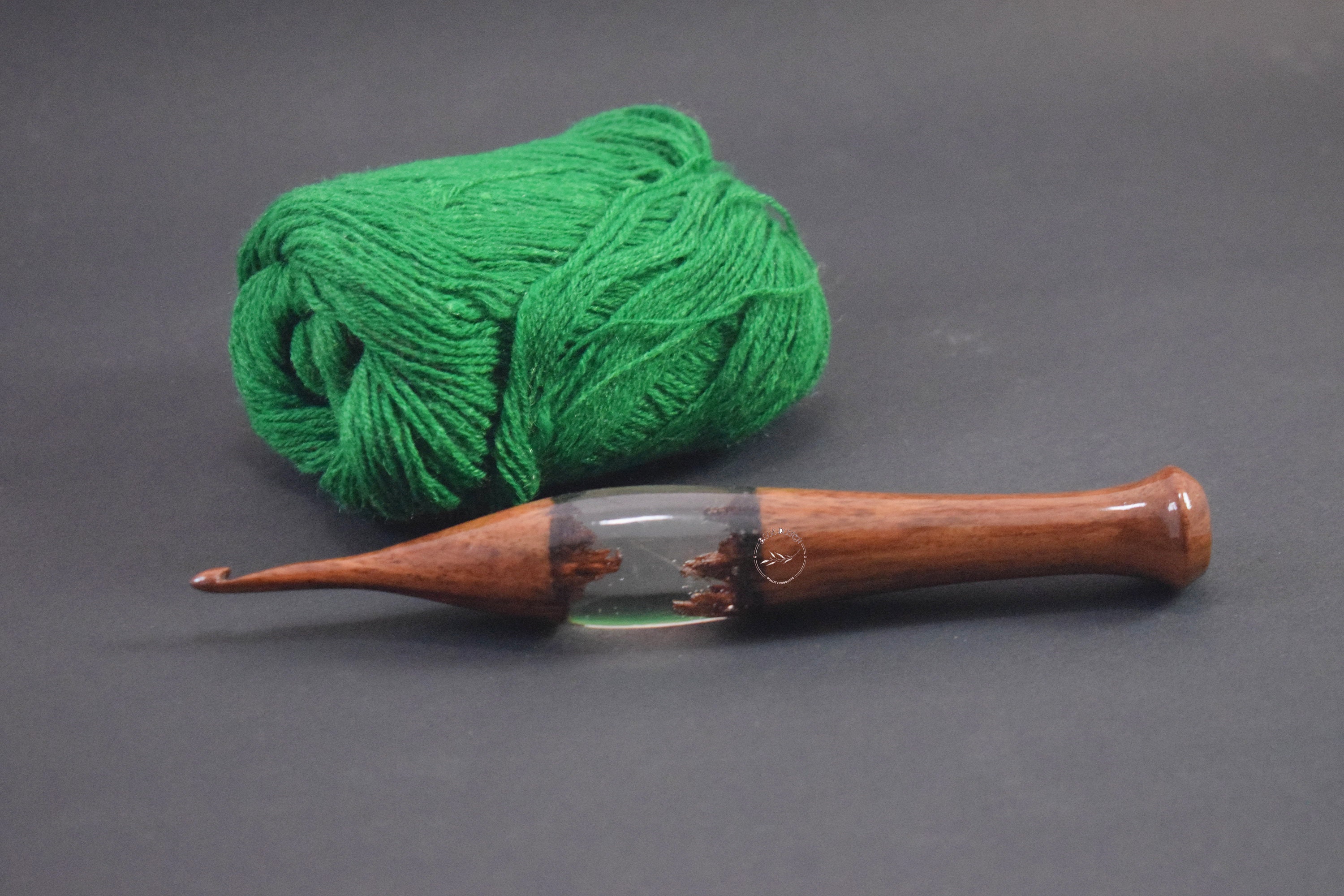  Multi Shaded Resin Wooden Crochet Hooks for Arthritic