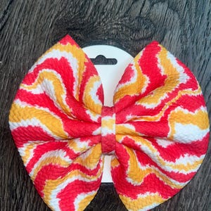 Girls Wavy Bow barette