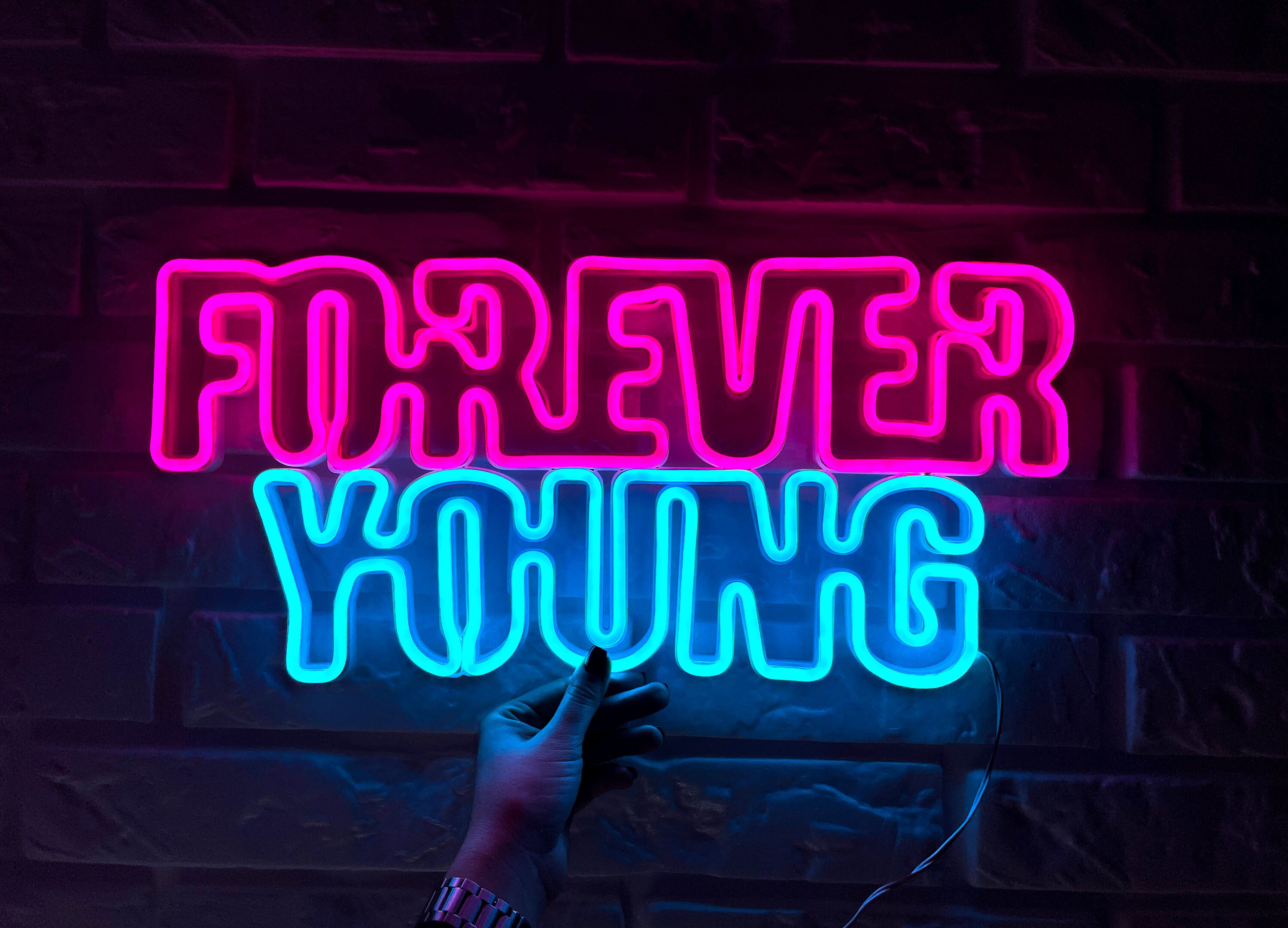 forever young néons veilleuses néon cadeau pour étudiant led chambre d'enfant chill art mural personnalisé