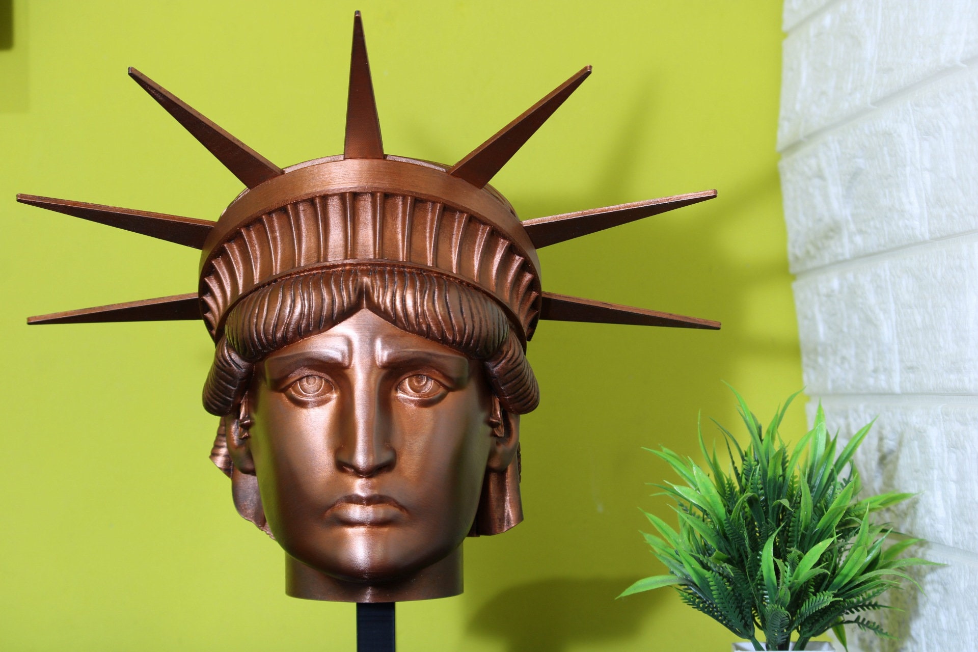 Wall Mounted Statue of Liberty Head. 3D Printed Wall Decor. Statue of
