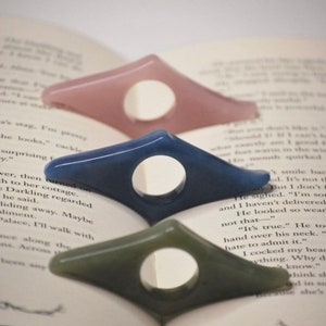 Page holder blue,green, pink random