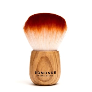 The Giant Kabuki Brush - cruelty free and vegan friendly. 100% natural and synthetic hair brush