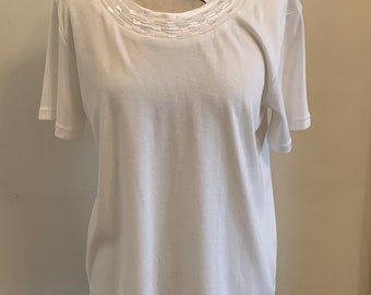 WOMEN SUMMER T SHIRT - Summer Outwear - Summer T Shirt- Vintage Cream T Shirt - Women T Shirt Gift - T Shirt