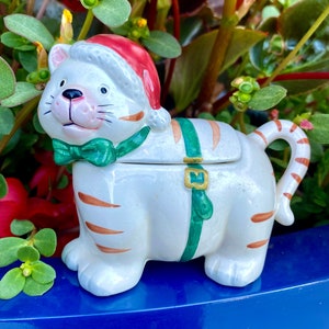 Holiday Cat Trinket Dish | Christmas Decor | OCI Japan
