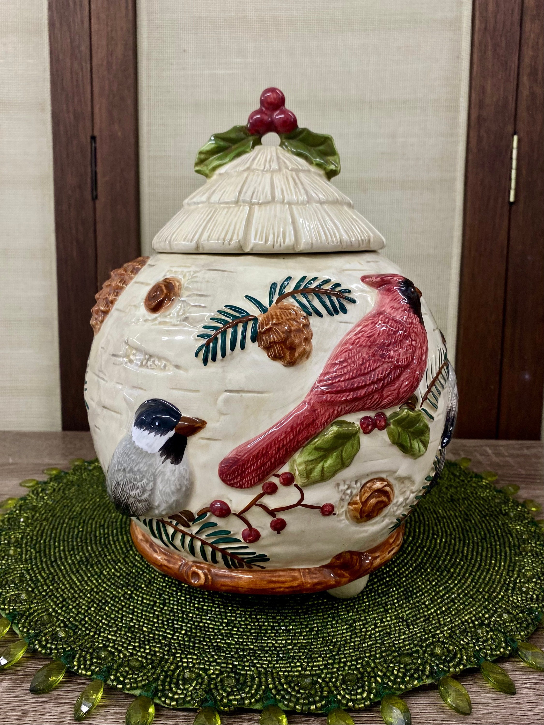 ヴィンテージ　クッキージャー　CARDINAL USA 1940 1950 Vintage Cardinals Birds, Hollies, Cherries 3D Cookie Jar - Etsy