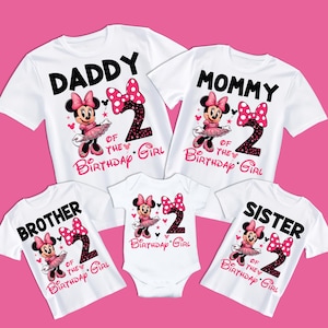 2nd Birthday Girl Minnie PNG, 2024 Familie Shirts Design Tochter 2nd Bday, Daddy Mami Schwester Bruder des Geburtstagskindes Minnie Maus Geschenk