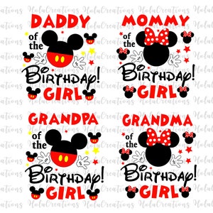 Puede incluir: Cuatro dise&ntilde;os digitales con los personajes de Mickey Mouse y Minnie Mouse. Cada dise&ntilde;o incluye el texto "Pap&aacute; de la ni&ntilde;a de cumplea&ntilde;os", "Mam&aacute; de la ni&ntilde;a de cumplea&ntilde;os", "Abuelo de la ni&ntilde;a de cumplea&ntilde;os" y "Abuela de la ni&ntilde;a de cumplea&ntilde;os".