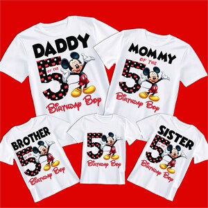 Mickey Mouse 5e anniversaire png, décoration de petit gâteau numéro cinq anniversaire de famille chemise assortie, joyeux anniversaire garçon mignon 5 ans, idées cadeaux